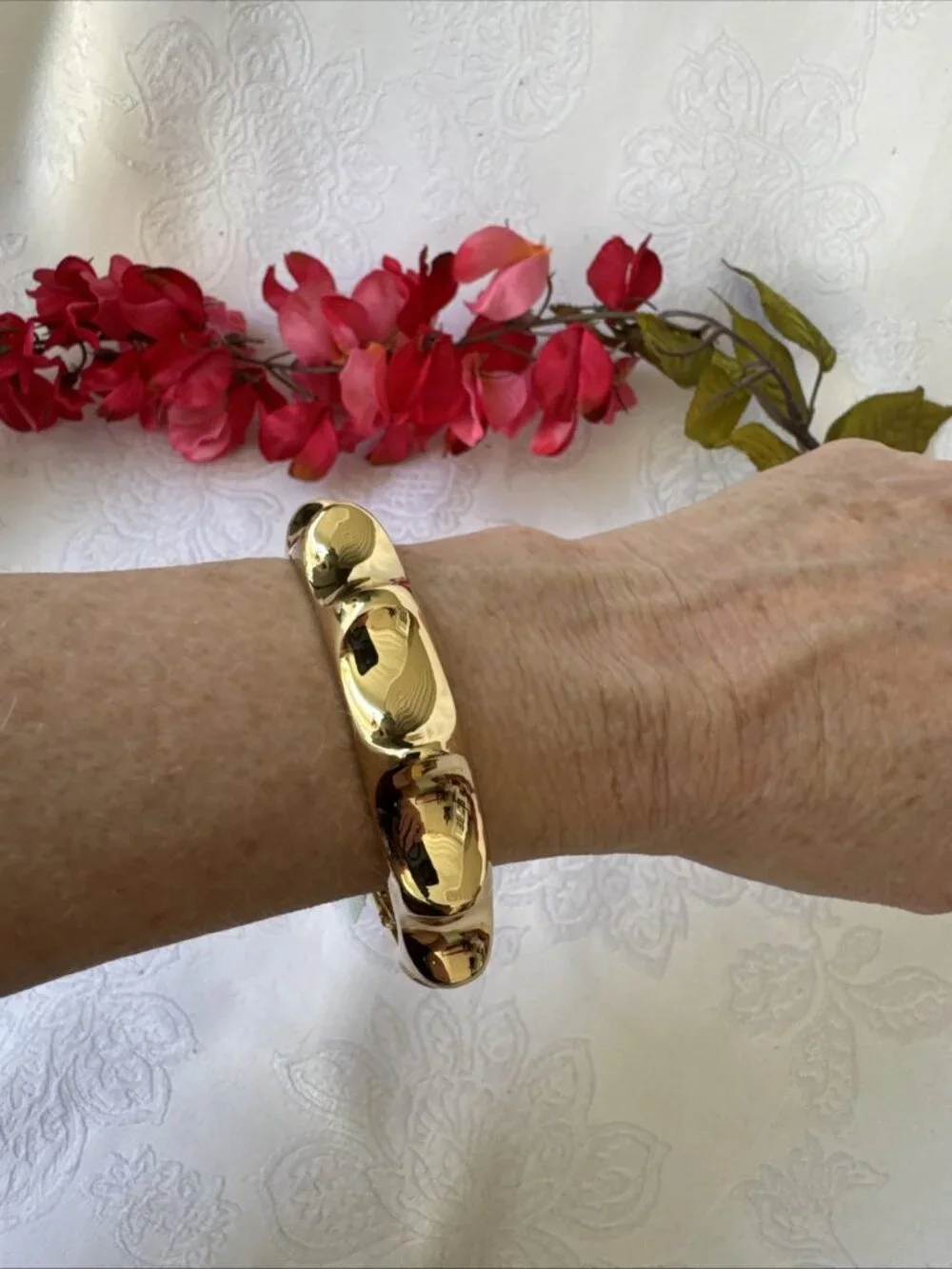 And Lovely Chunky Bracelet Shiny Goldtone Cuff Bangle Hinged 1/2